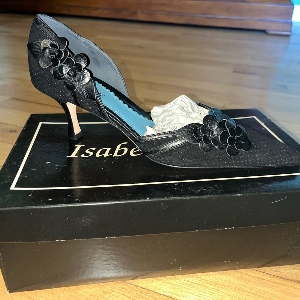 Black suede heels